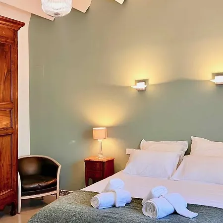 L'atelier Insolite - Piscine Chauffee Μοντωμπάν