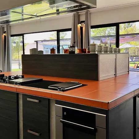 L'atelier Insolite - Piscine Chauffee * Μοντωμπάν